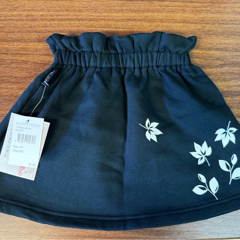 Tiny Tribe Size 4T Skirt Black